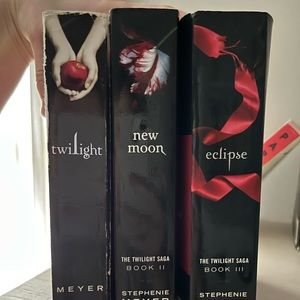Twilight Saga: TWILIGHT, NEW MOON, ECLIPSE books